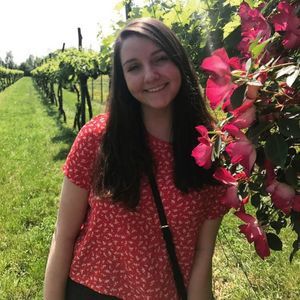 Meet your Posher, Laura